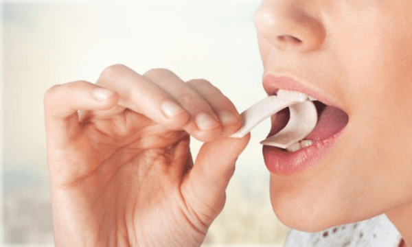 Kẹo cao su giúp vận động cơ hàm