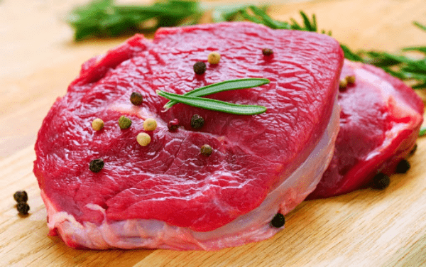 Thịt bò có chứa rất nhiều protein, sắt và các chất dinh dưỡng khác