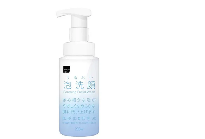 Matsukiyo Moisture Facial Wash Foam Type thích hợp cho da khô 