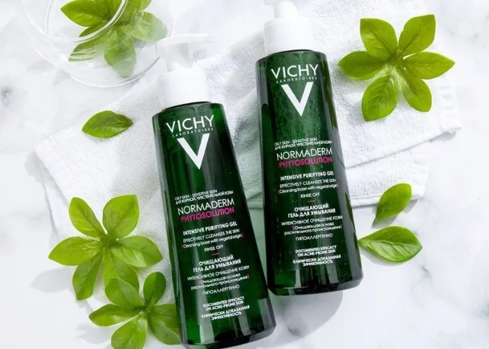 Gel rửa mặt Vichy Normaderm Phytosolution làm sạch sâu và giảm bã nhờn