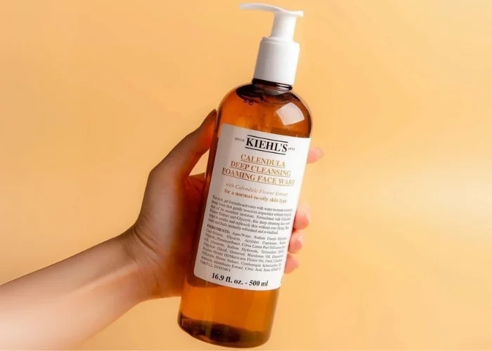 Sữa Rửa Mặt Trị Mụn Cho Da Dầu Hoa Cúc Kiehl's Calendula Deep Cleansing Foaming Face Wash