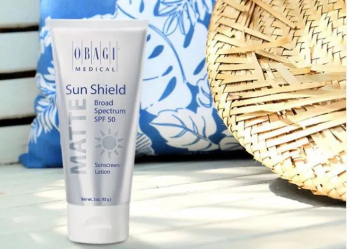 Kem chống nắng cho da khô mụn ẩn Obagi Sun Shield Matte SPF 50+ Premium