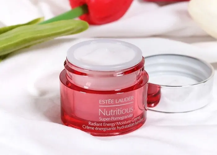 Kem dưỡng lựu đỏ Estee Lauder Nutritious Super-Pomegranate