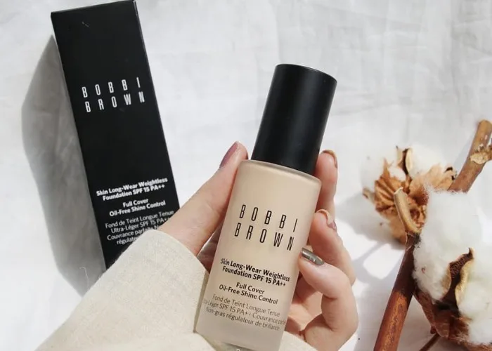 Kem Nền Bobbi Brown Skin Long-Wear Weightless Foundation SPF 15 PA++