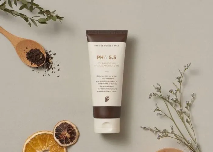 Sữa rửa mặt PHA 5.5 pH Balancing Cleansing Foam