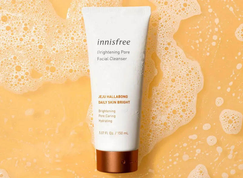 Sữa rửa mặt Innisfree cho da dầu mụn Brightening Pore Facial Cleanser làm sạch sâu bã nhờn 